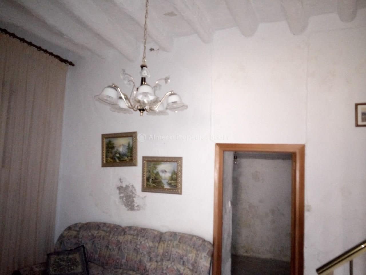 4 soveværelse Byhus til salg i Somontin - € 35.000 (Ref: 5126271)