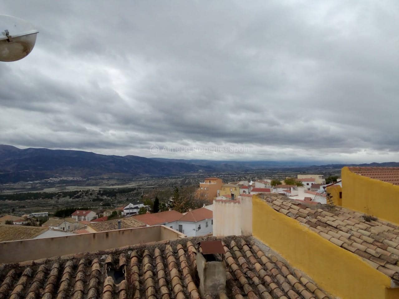 4 soveværelse Byhus til salg i Somontin - € 35.000 (Ref: 5126271)