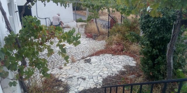 7 makuuhuone Maalaistalo myytävänä paikassa Oria - 85 000 € (Ref: 5453455)