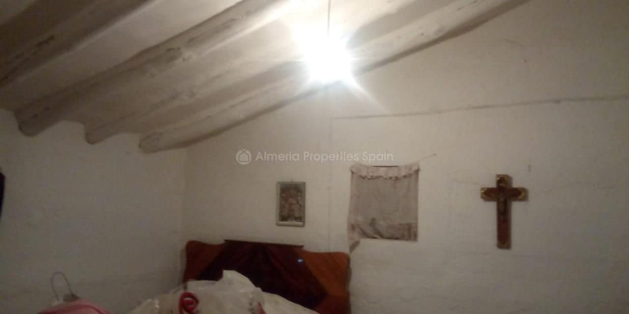 7 bedroom Finca/Country House for sale in Oria - € 85,000 (Ref: 5453455)