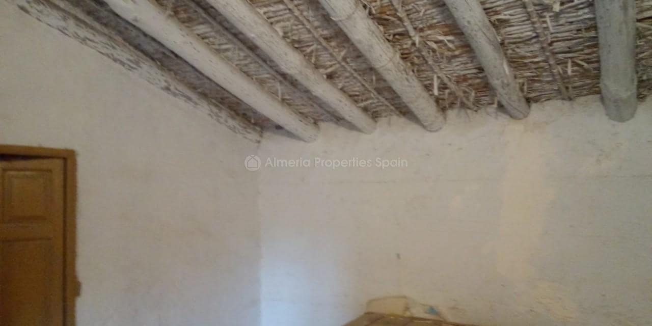 7 bedroom Finca/Country House for sale in Oria - € 85,000 (Ref: 5453455)