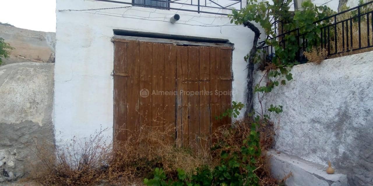 7 bedroom Finca/Country House for sale in Oria - € 85,000 (Ref: 5453455)