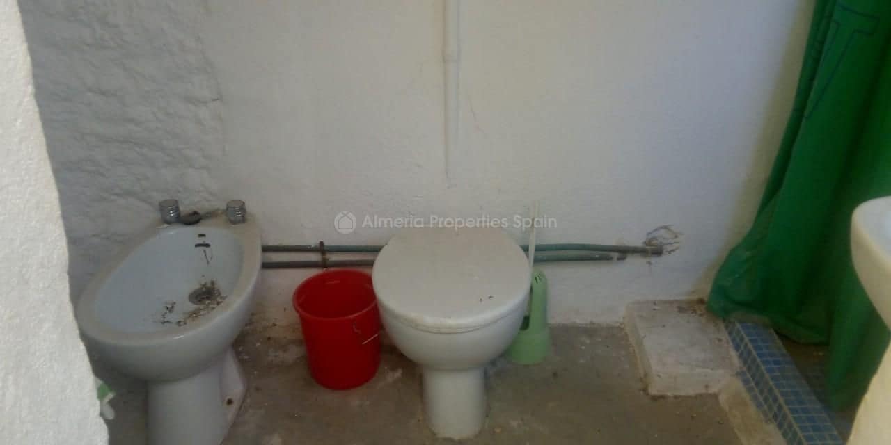 4 slaapkamer Finca/Landhuis te koop in Velez-Rubio - € 50.000 (Ref: 5522303)