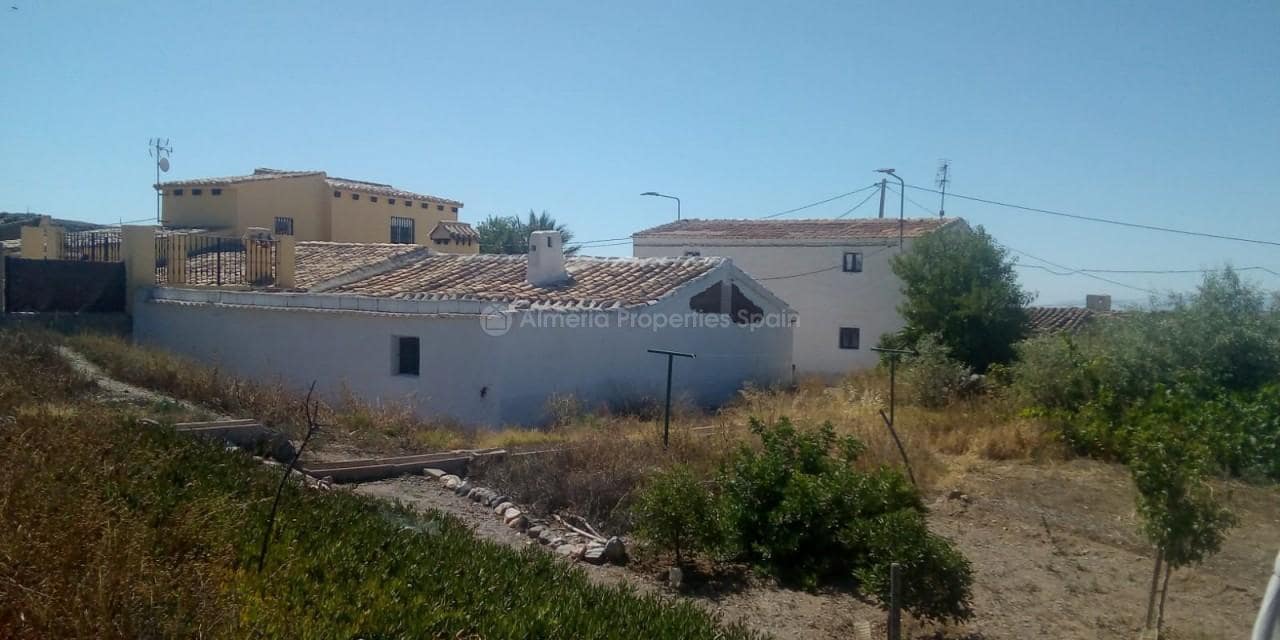 4 slaapkamer Finca/Landhuis te koop in Velez-Rubio - € 50.000 (Ref: 5522303)