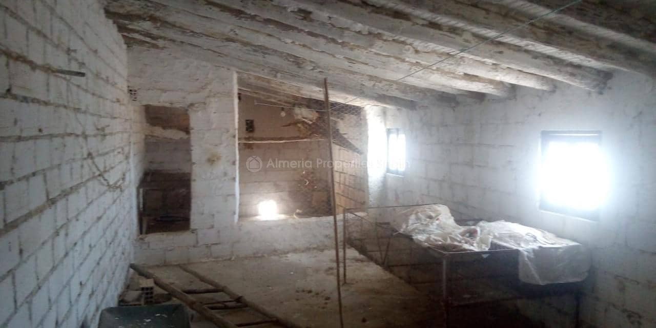 4 slaapkamer Finca/Landhuis te koop in Velez-Rubio - € 50.000 (Ref: 5522303)