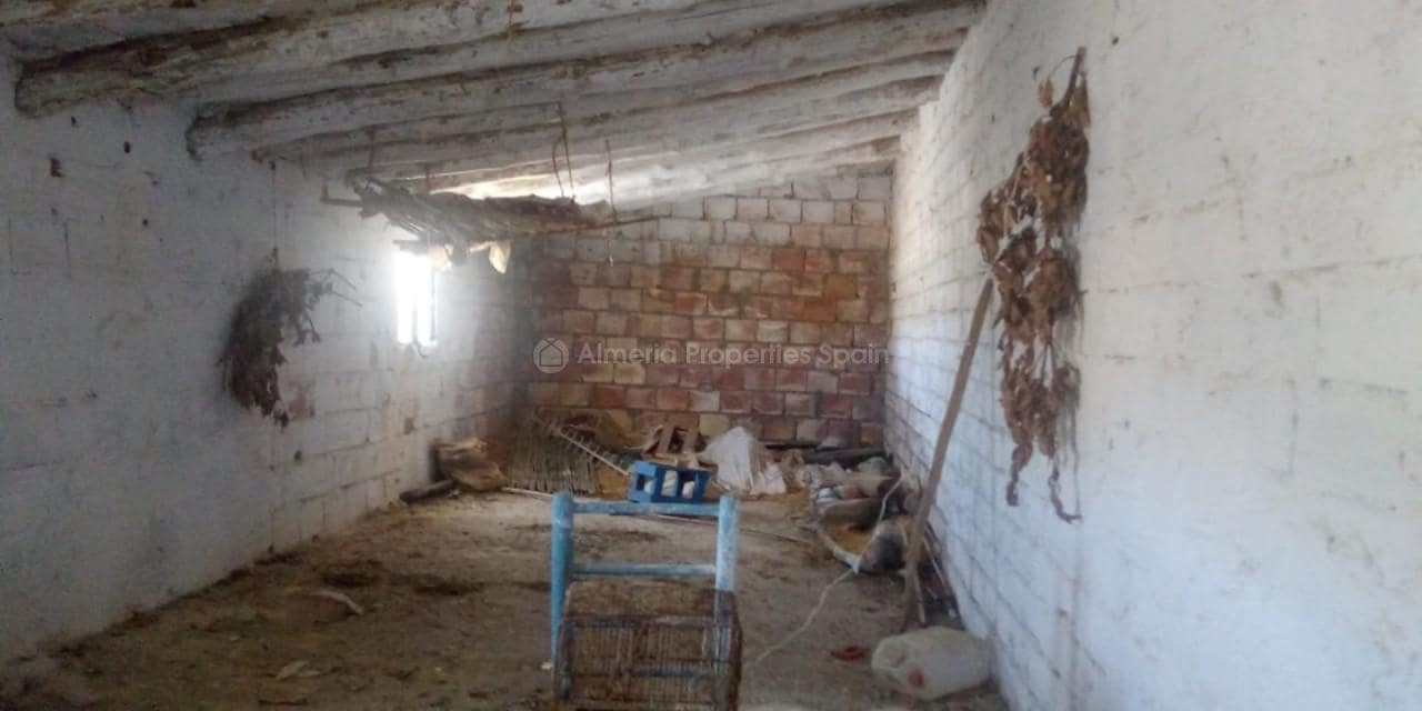 4 slaapkamer Finca/Landhuis te koop in Velez-Rubio - € 50.000 (Ref: 5522303)