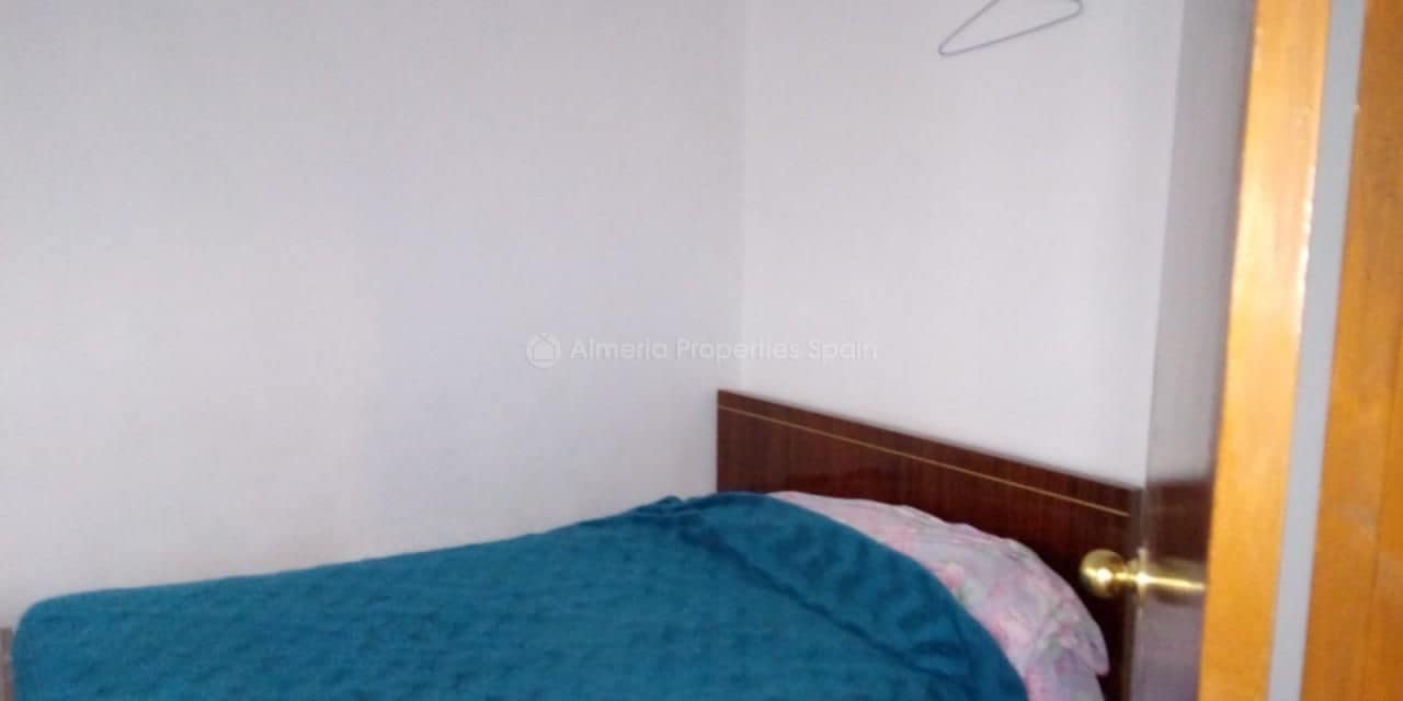 6 slaapkamer Finca/Landhuis te koop in Albox - € 45.000 (Ref: 5532227)