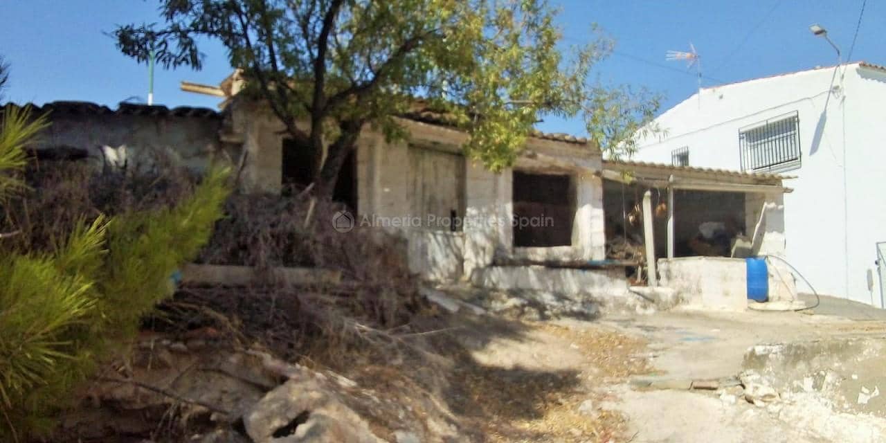 6 soveværelse Finca/Landehus til salg i Arboleas - € 42.500 (Ref: 5536668)