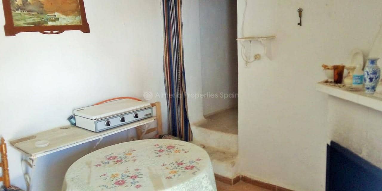 6 soveværelse Finca/Landehus til salg i Arboleas - € 42.500 (Ref: 5536668)