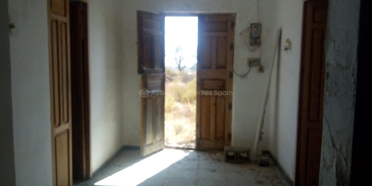 Finca/Country House for sale in Albox - € 50,000 (Ref: 5614052)