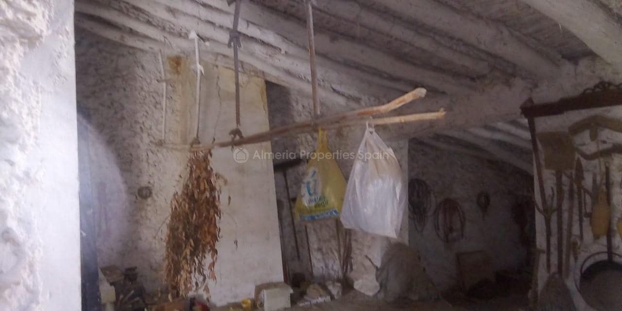 4 soveværelse Finca/Landehus til salg i Cantoria - € 77.000 (Ref: 5640918)