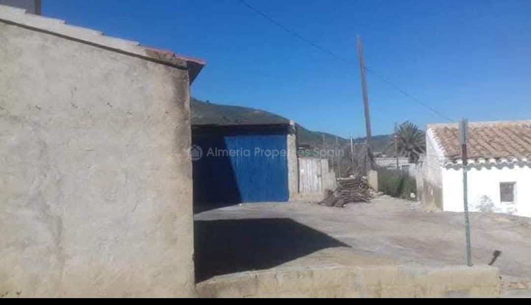 3 sypialnia Finka/Dom wiejski na sprzedaż w Lubrin - 65 000 € (Ref: 5855292)