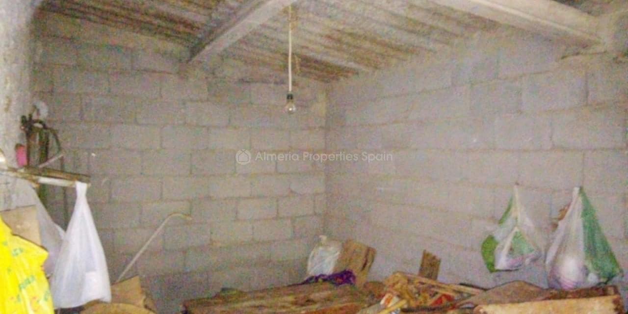 Finca/Herregård til salgs i Arboleas - € 45 000 (Ref: 5922115)