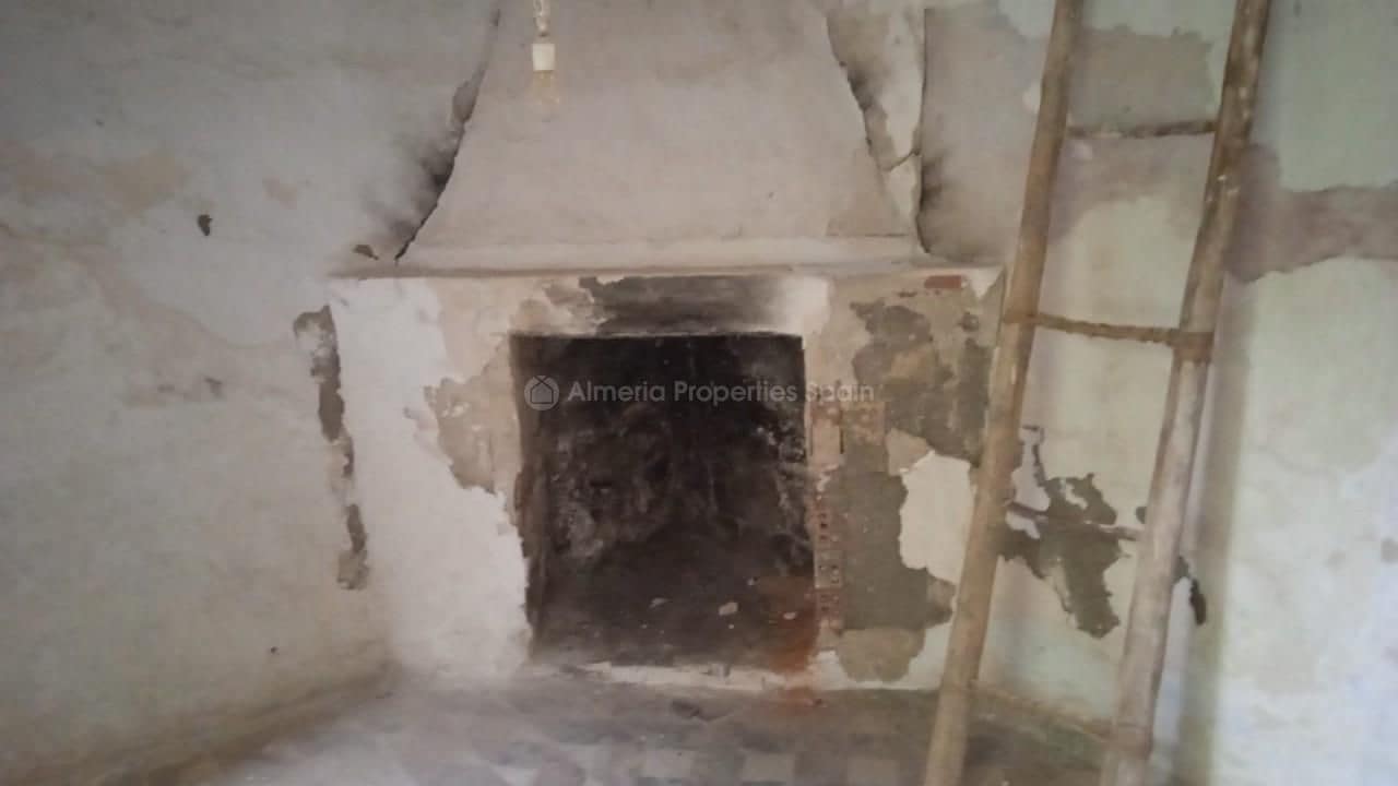 Byhus til salg i Albox - € 40.000 (Ref: 6389575)