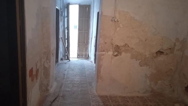 Byhus til salg i Albox - € 40.000 (Ref: 6389575)