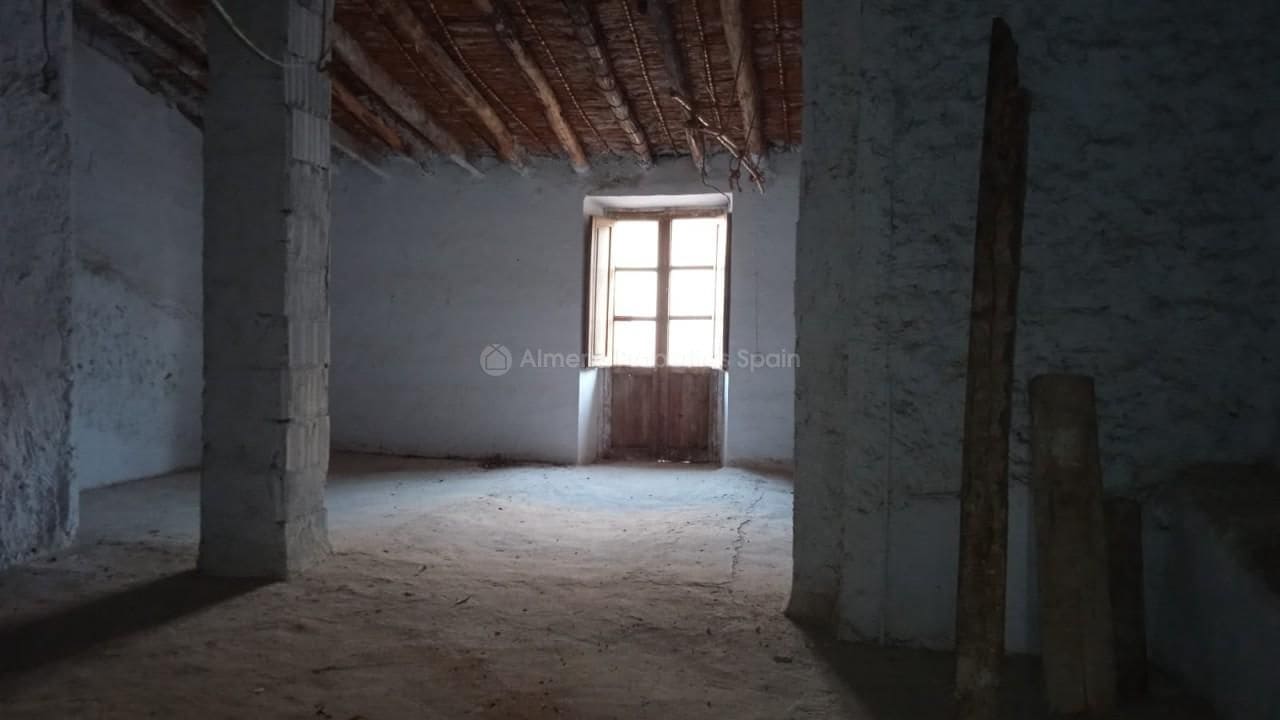 Byhus til salg i Albox - € 40.000 (Ref: 6389575)