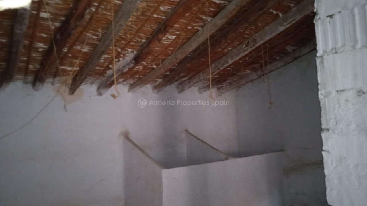 Byhus til salg i Albox - € 40.000 (Ref: 6389575)