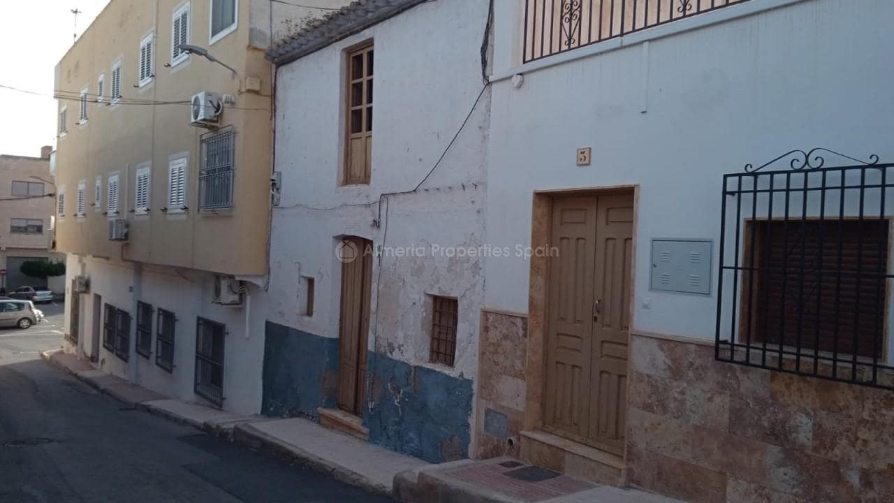 Byhus til salg i Albox - € 40.000 (Ref: 6389575)