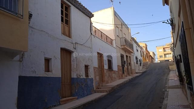 Byhus til salg i Albox - € 40.000 (Ref: 6389575)