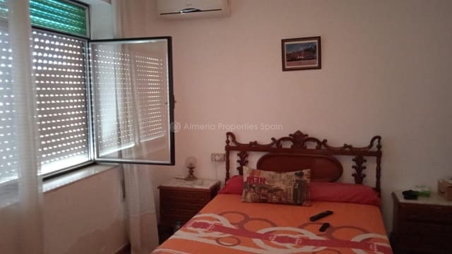 6 soveværelse Finca/Landehus til salg i Zurgena - € 120.000 (Ref: 6447117)