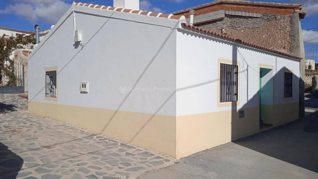 2 makuuhuone Omakotitalo myytävänä paikassa Oria - 65 000 € (Ref: 6495577)