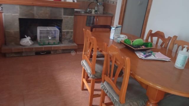 2 makuuhuone Omakotitalo myytävänä paikassa Oria - 65 000 € (Ref: 6495577)