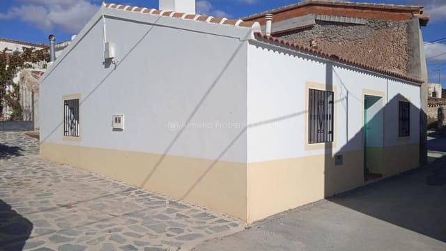 2 makuuhuone Omakotitalo myytävänä paikassa Oria - 65 000 € (Ref: 6495577)