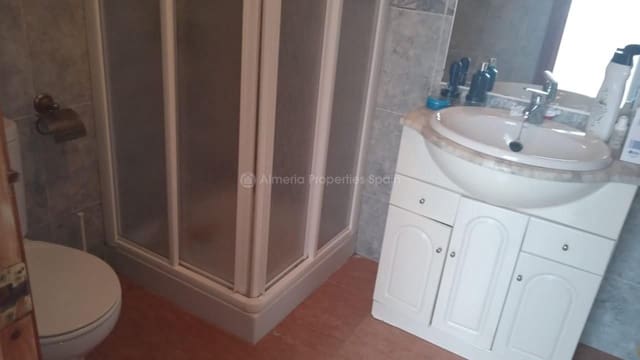 2 makuuhuone Omakotitalo myytävänä paikassa Oria - 65 000 € (Ref: 6495578)