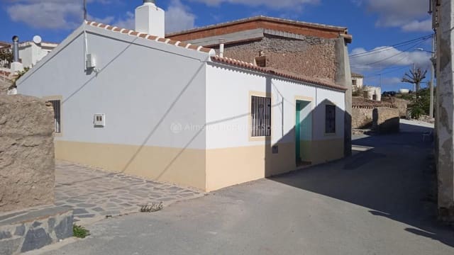 2 makuuhuone Omakotitalo myytävänä paikassa Oria - 65 000 € (Ref: 6495578)