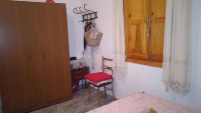 5 makuuhuone Maalaistalo myytävänä paikassa Oria - 160 000 € (Ref: 6583789)