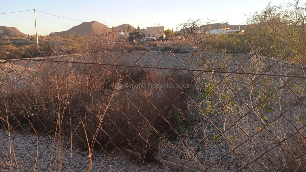 5 soveværelse Finca/Landehus til salg i Zurgena - € 170.000 (Ref: 6666742)