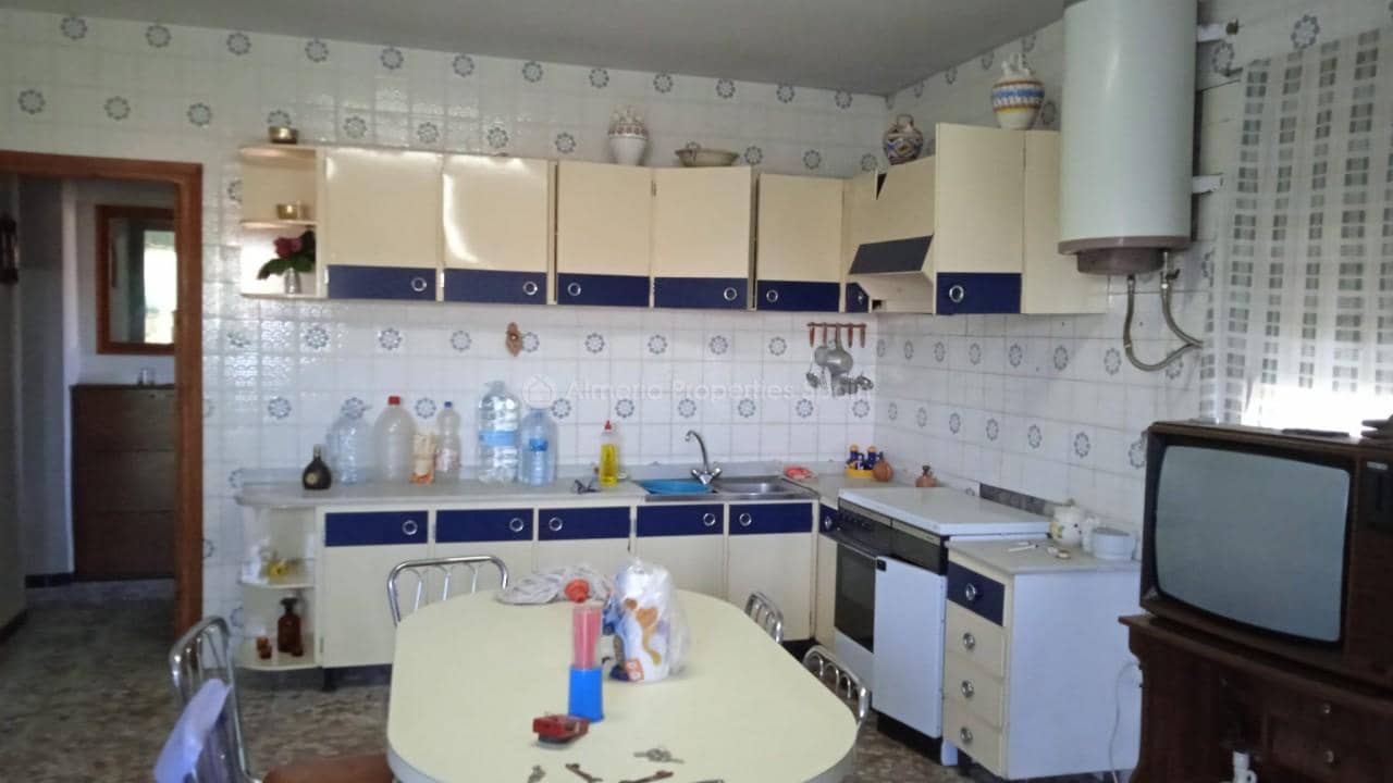 4 slaapkamer Finca/Landhuis te koop in Velez-Rubio - € 110.000 (Ref: 6699697)