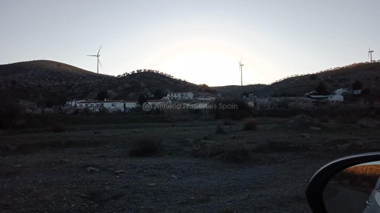 4 slaapkamer Finca/Landhuis te koop in Velez-Rubio - € 110.000 (Ref: 6699697)