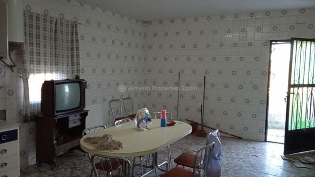 4 soveværelse Finca/Landehus til salg i Vélez-Rubio - € 110.000 (Ref: 6699697)