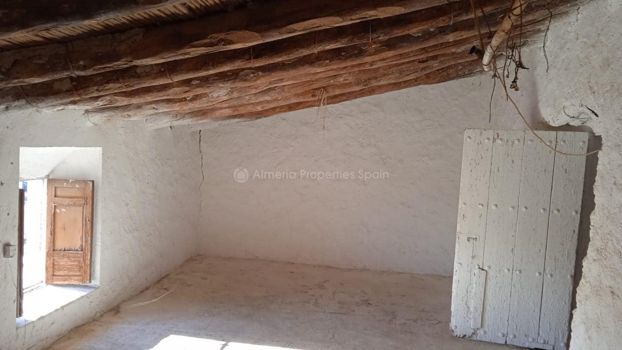 3 soveværelse Finca/Landehus til salg i Huercal-Overa - € 75.000 (Ref: 6742574)