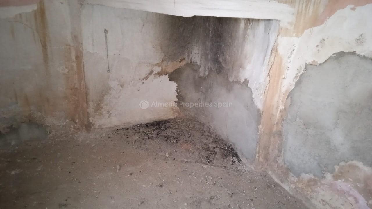 Finca/Landehus til salg i Zurgena - € 75.000 (Ref: 6840915)