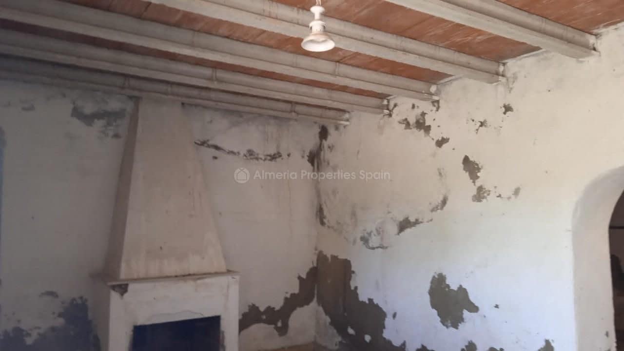 Finca/Landehus til salg i Zurgena - € 75.000 (Ref: 6840915)