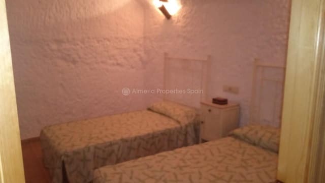 4 bedroom Cave House for sale in Pulpite, Cúllar - € 70,000 (Ref: 7361703)