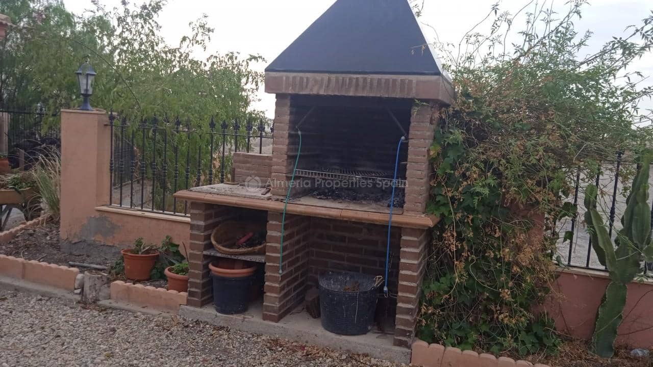 4 bedroom Villa for sale in Albox - € 250,000 (Ref: 7361705)