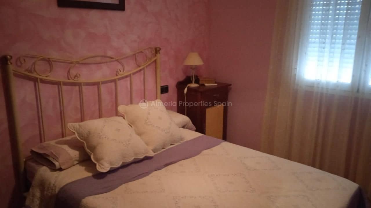 4 bedroom Villa for sale in Albox - € 250,000 (Ref: 7361705)