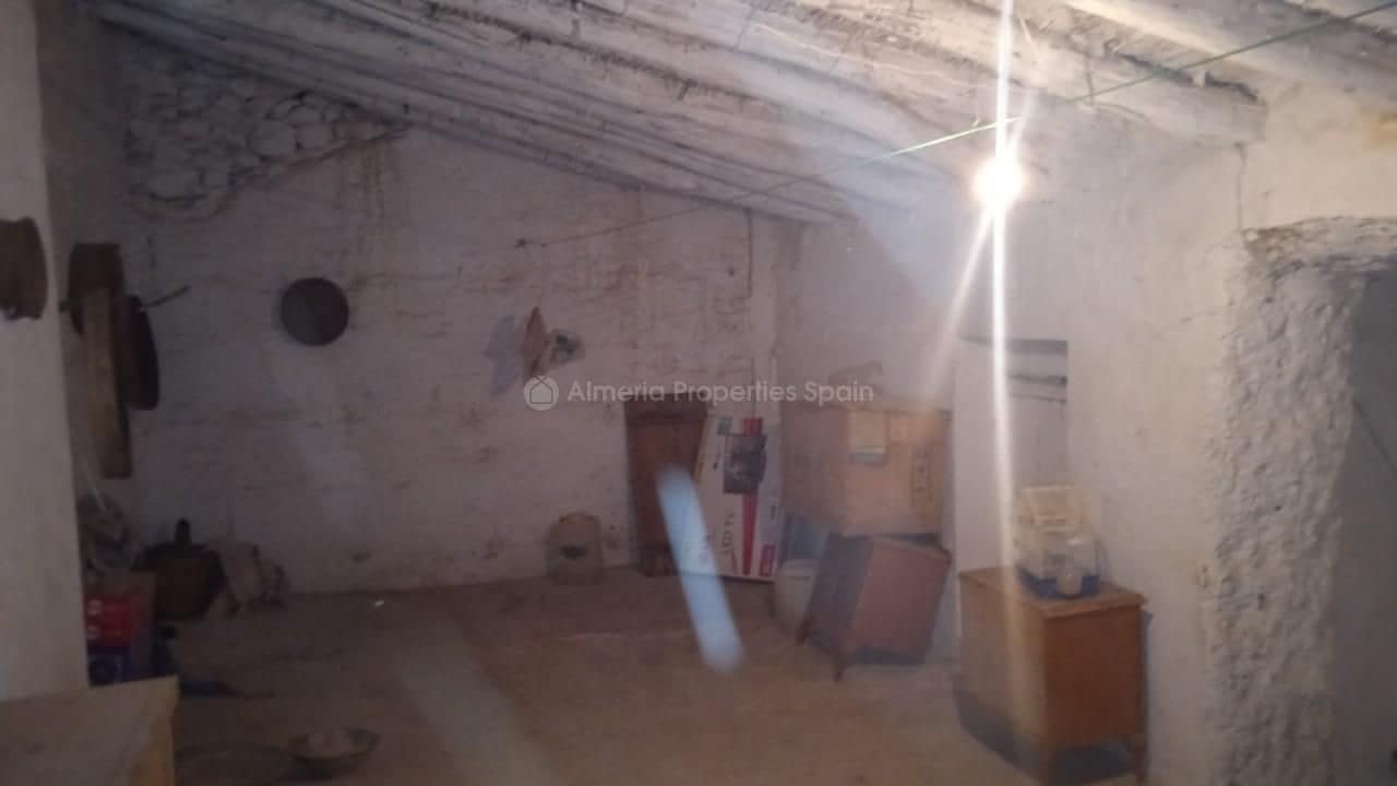 4 soveværelse Finca/Landehus til salg i Albox - € 86.000 (Ref: 7361711)