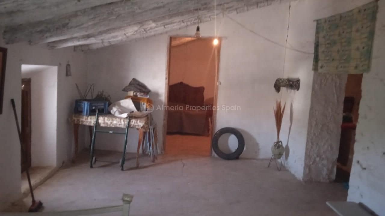4 soveværelse Finca/Landehus til salg i Albox - € 86.000 (Ref: 7361711)