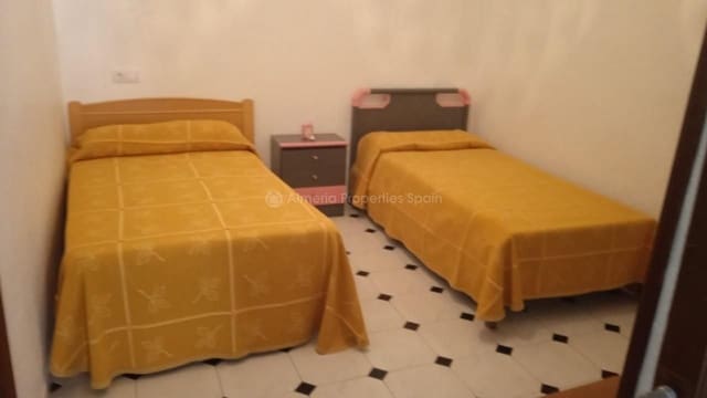 5 soverom Hus til salgs i Macael - € 45 000 (Ref: 7361724)