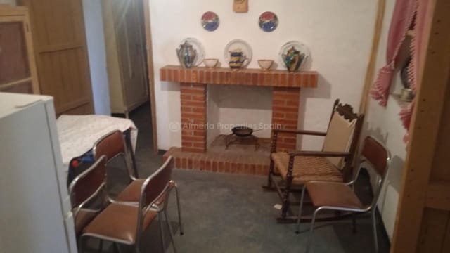 4 soveværelse Finca/Landehus til salg i Tabernas - € 146.000 (Ref: 7656575)