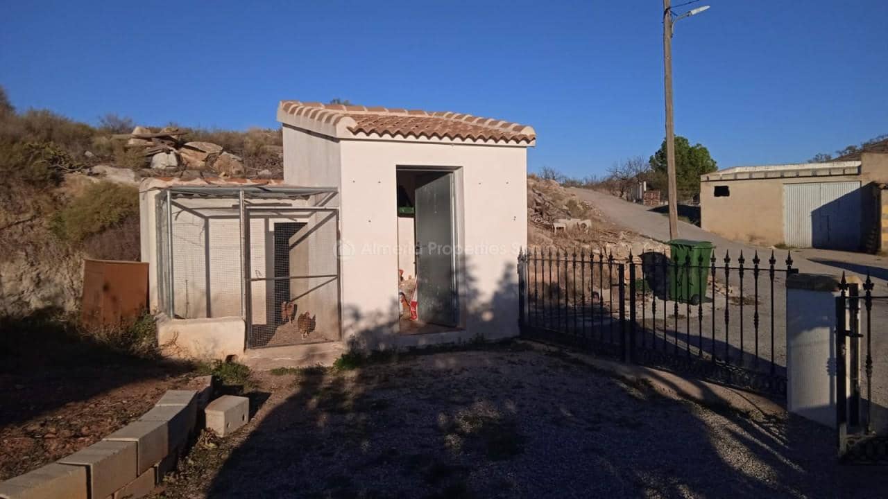 2 slaapkamer Villa te koop in Lubrin - € 120.000 (Ref: 7998660)