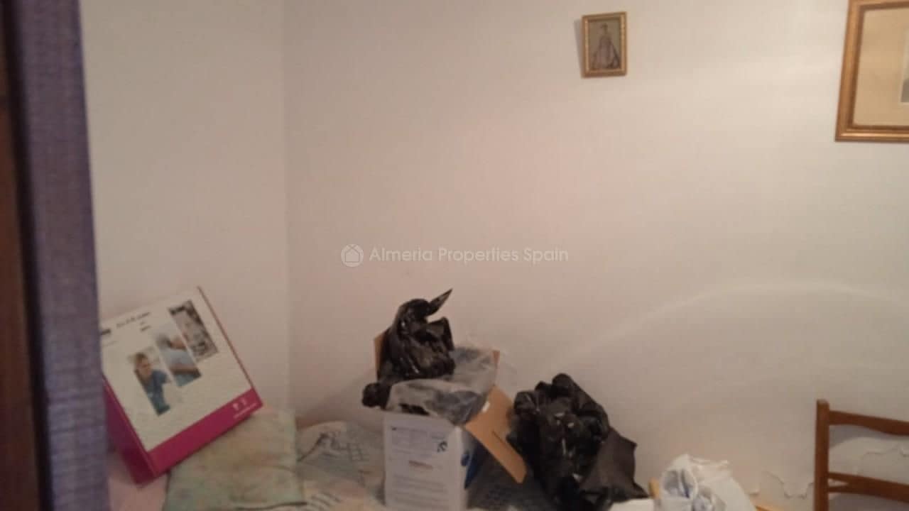 6 soveværelse Finca/Landehus til salg i Cantoria - € 40.000 (Ref: 7998661)