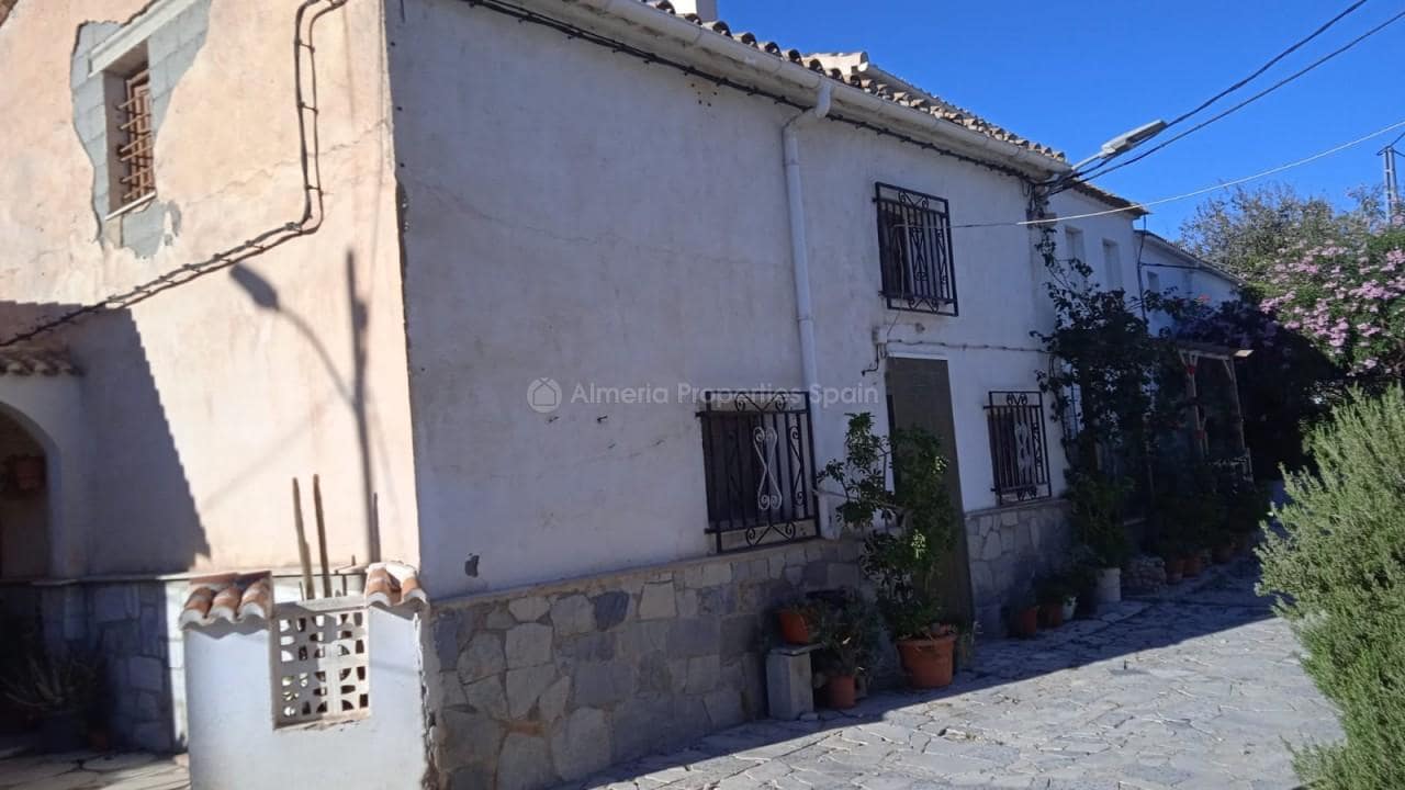 6 soveværelse Finca/Landehus til salg i Cantoria - € 40.000 (Ref: 7998661)