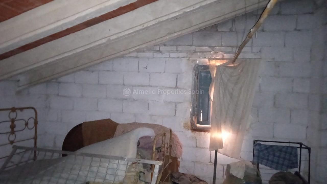 6 soveværelse Finca/Landehus til salg i Cantoria - € 40.000 (Ref: 7998661)