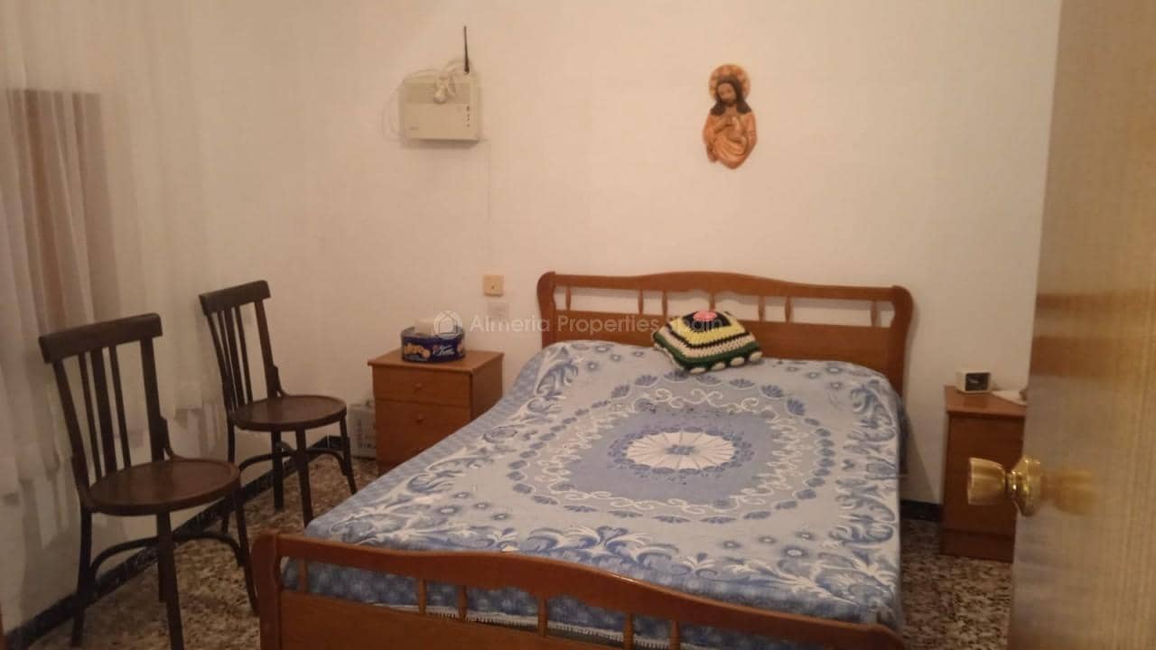 5 soveværelse Finca/Landehus til salg i Lubrin - € 65.000 (Ref: 7998662)