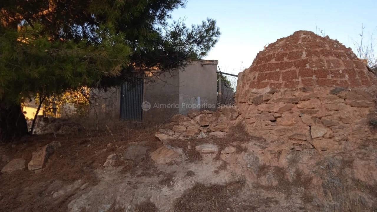 5 soveværelse Finca/Landehus til salg i Lubrin - € 65.000 (Ref: 7998662)